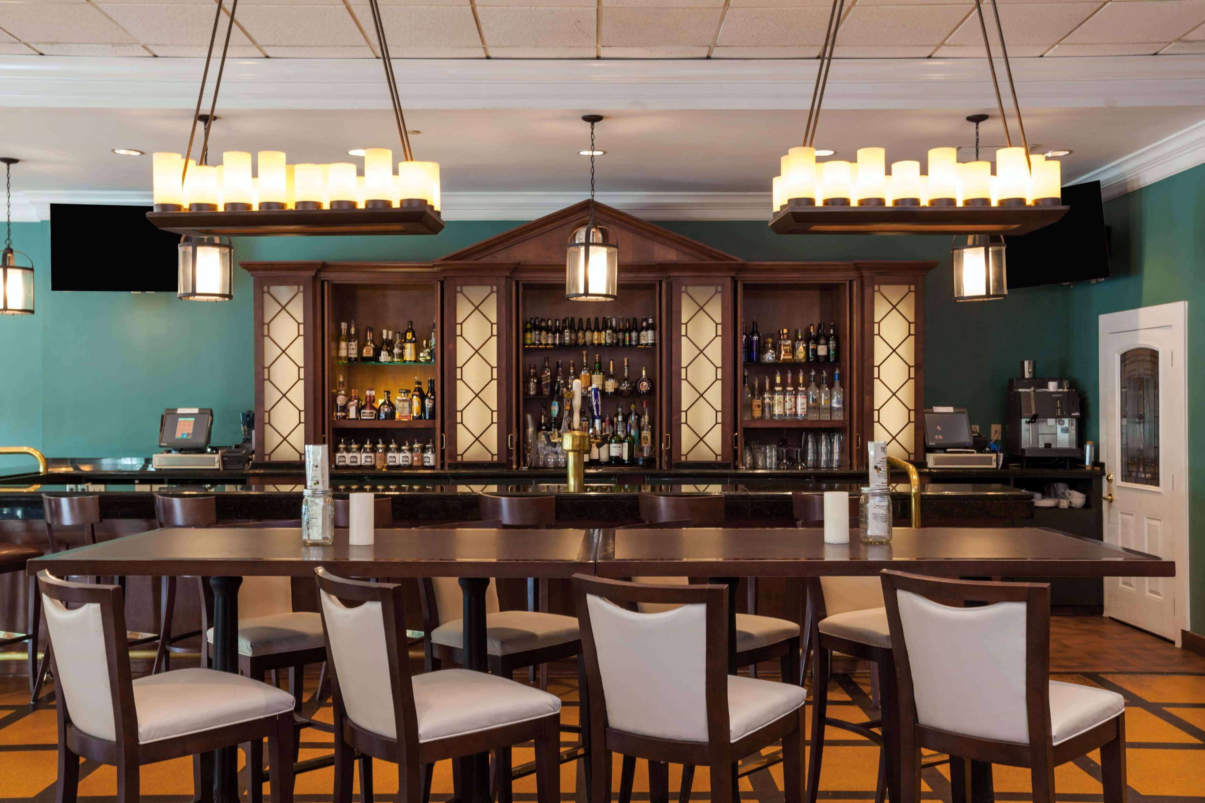 Virginia Crossings Hotel, Tapestry Collection By Hilton Glen Allen Exterior photo