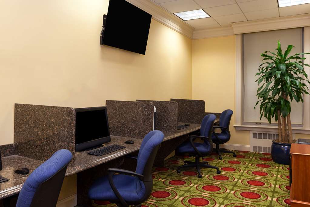 Virginia Crossings Hotel, Tapestry Collection By Hilton Richmond Facilities photo